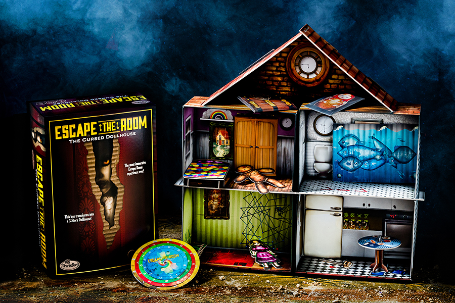 Escape The Room:The Cursed Dollhouse - ThinkFun